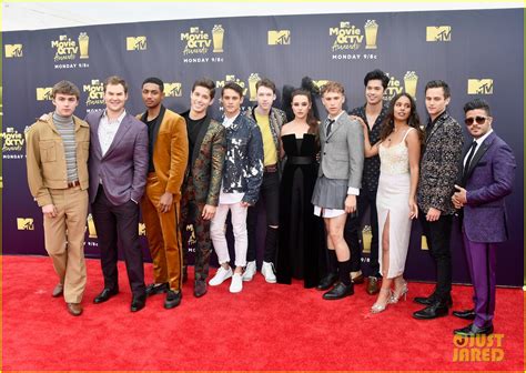 13 reasons why cast|13 Reasons Why (TV) Cast .